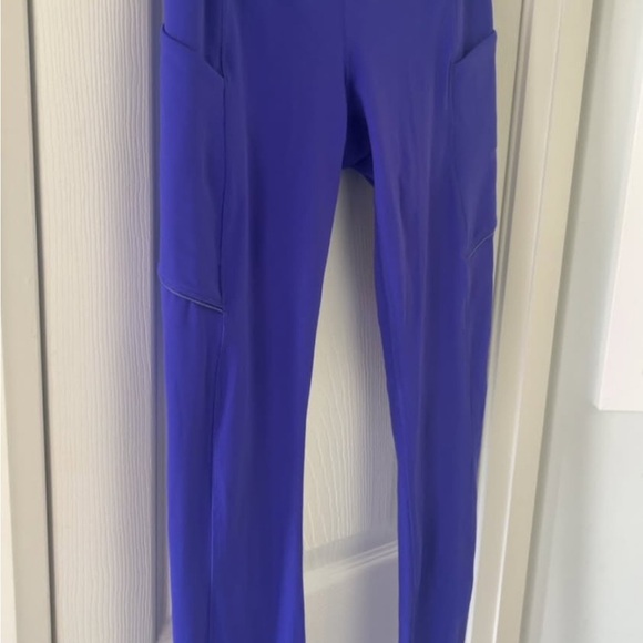 Speed up Lululemon tights in Lazurite– Blue – Size 4 Pockets - Picture 1 of 7